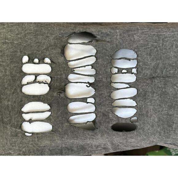 Distressed Gray Short Sleeve T-Shirt Size Small - Picture 3 of 10